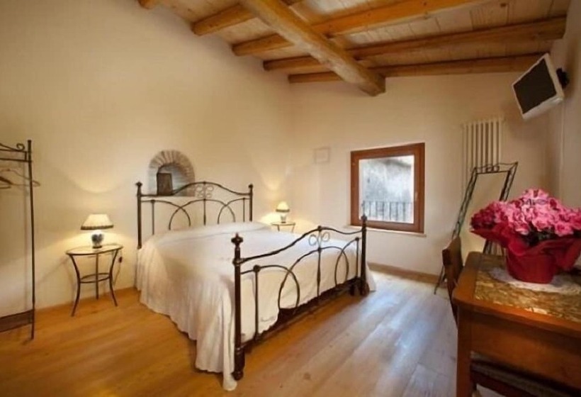 فندق ريفى Agriturismo Pieve S. Nicolò