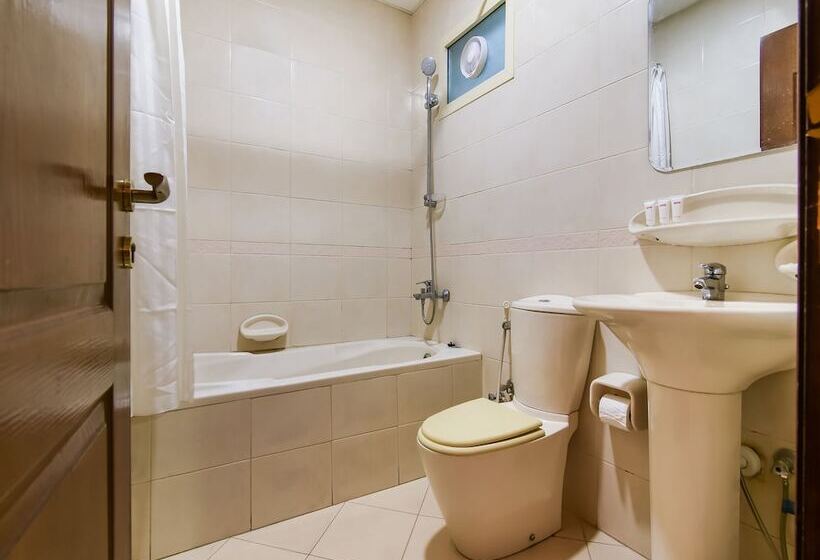 Oasis Hotel Apartment