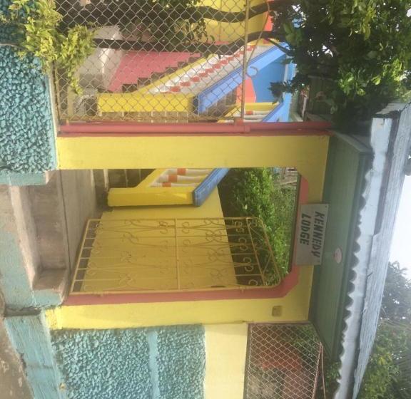 Pensionat Posada Kennedy Place High Life