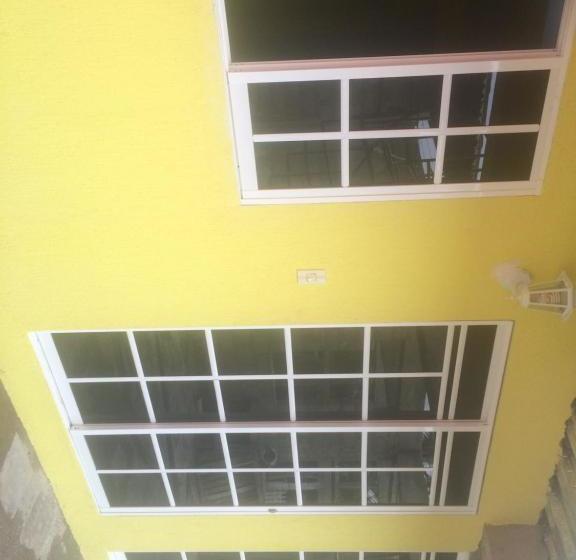 Pensionat Posada Kennedy Place High Life