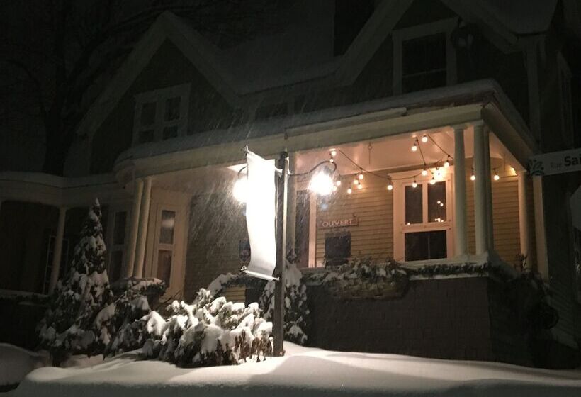 住宿加早餐  La Maison De Ville   Bed & Bistro