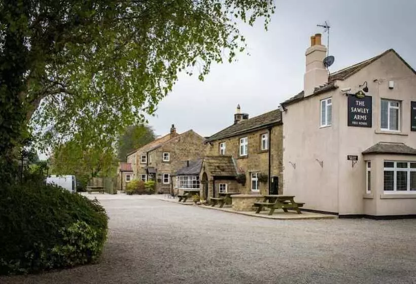 Hostelli The Sawley Arms