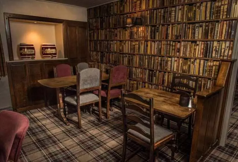 Hostelli The Sawley Arms