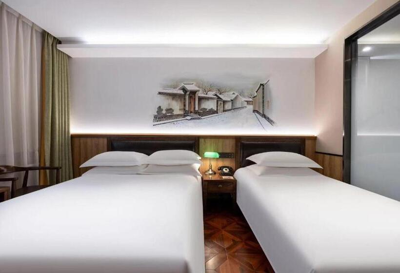 Time Traveller Hotel Near Beijing Panjiayuan Antique Market, Beijing Happy Valley, Cbd, China Zun