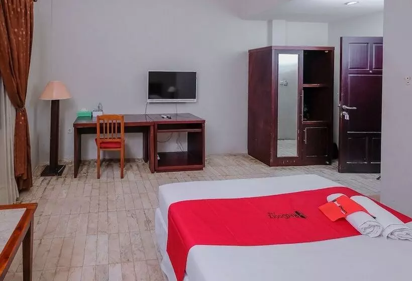 Hotelli Reddoorz Plus Near Uin Banjarmasin