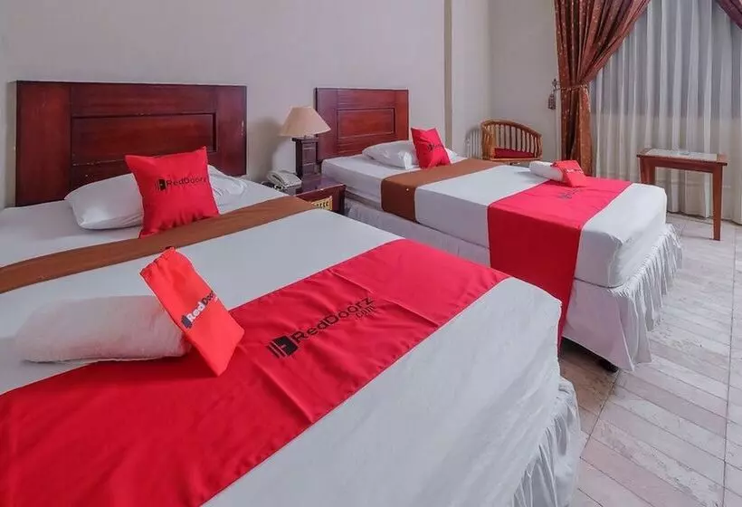 Hotelli Reddoorz Plus Near Uin Banjarmasin