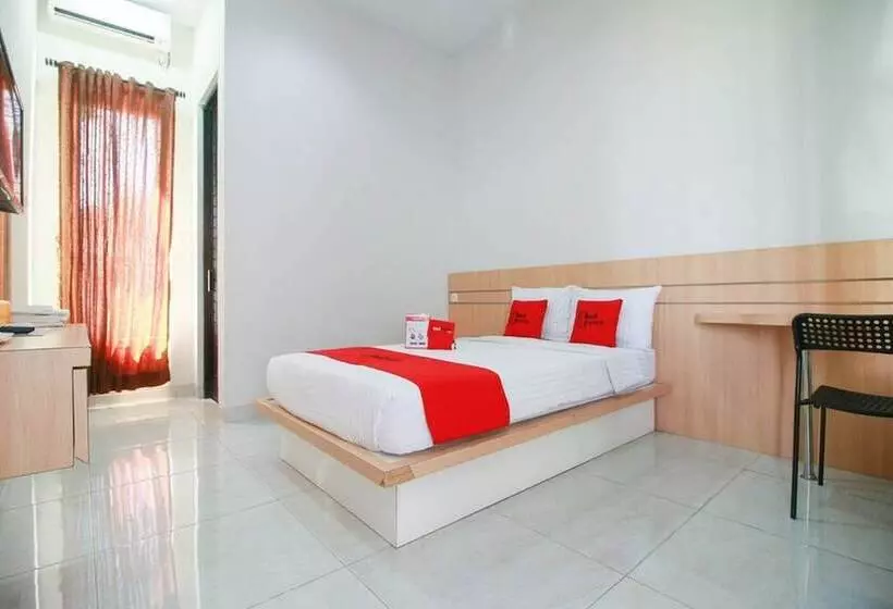 ホテル Reddoorz Syariah Near Universitas Jenderal Soedirman