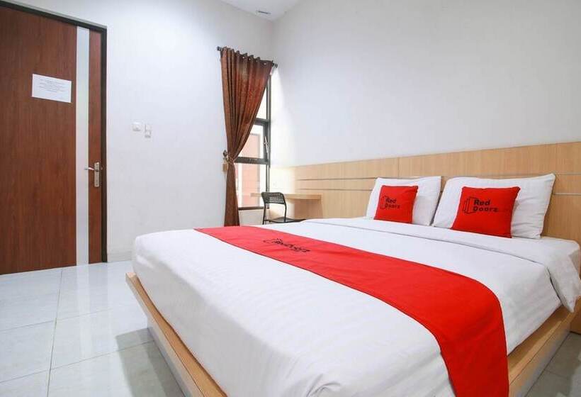 בית מלון כפרי Reddoorz Syariah Near Universitas Jenderal Soedirman