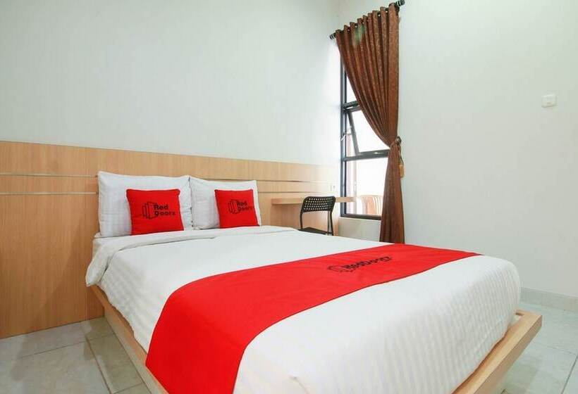 בית מלון כפרי Reddoorz Syariah Near Universitas Jenderal Soedirman