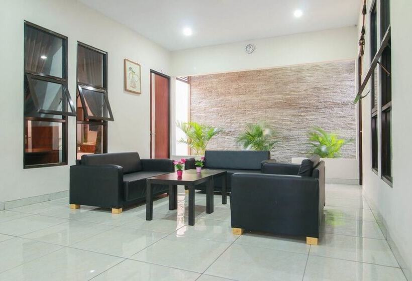 בית מלון כפרי Reddoorz Syariah Near Universitas Jenderal Soedirman