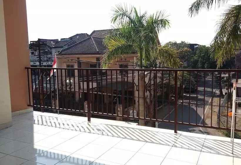 Pensió K15 Exclusive