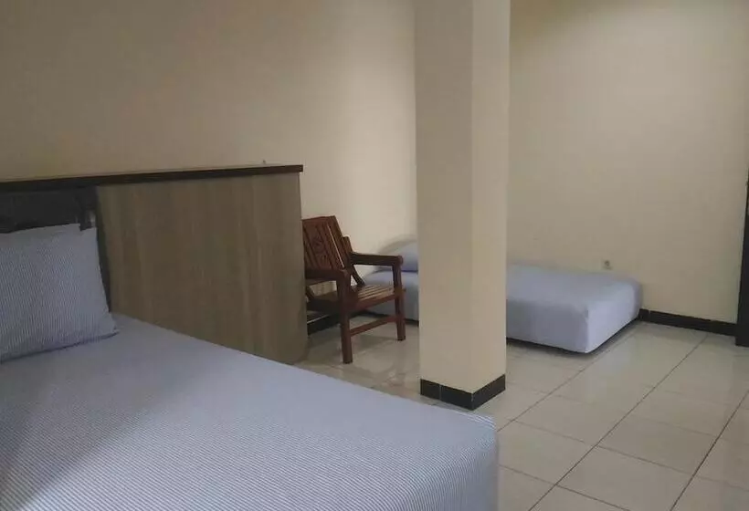 Pensió K15 Exclusive