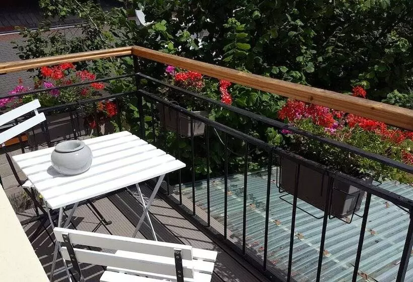 Majatalo Les Iris Chambres D’hôte