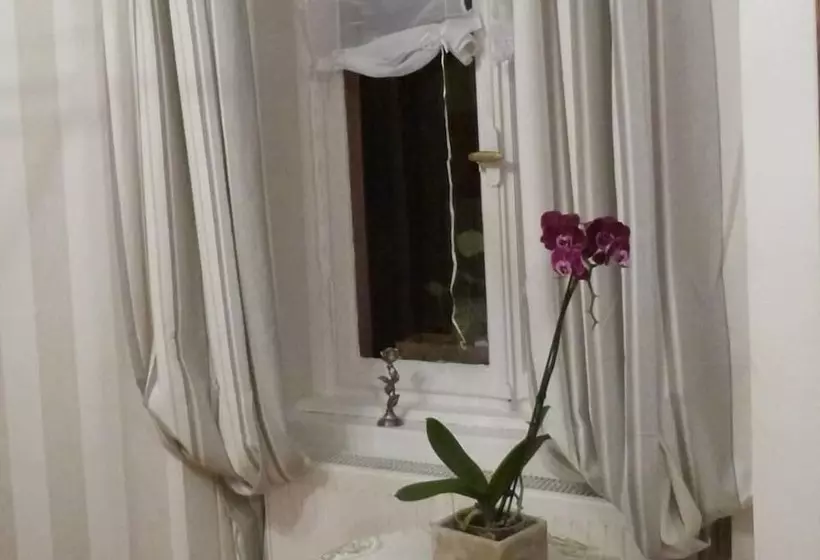 Majatalo Les Iris Chambres D’hôte