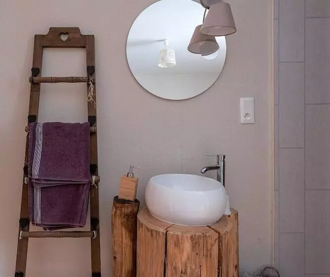 Majatalo Les Iris Chambres D’hôte