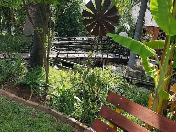 פנסיון Lions Guesthouse