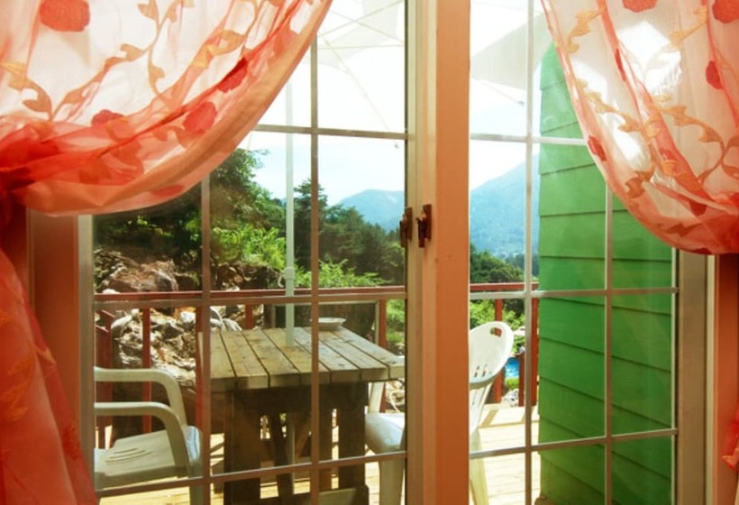 Starlight Hill Pension