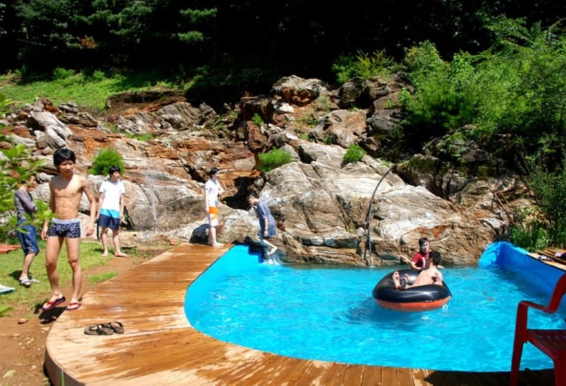 Starlight Hill Pension