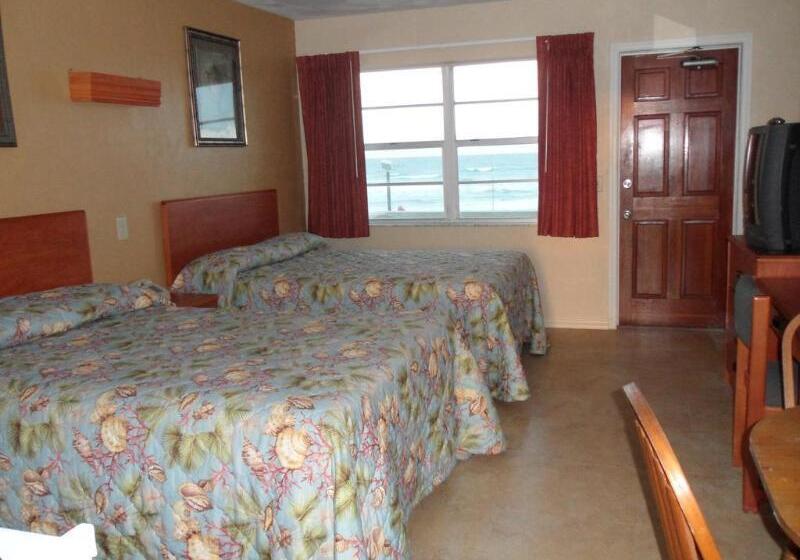 Driftwood Beach Motel