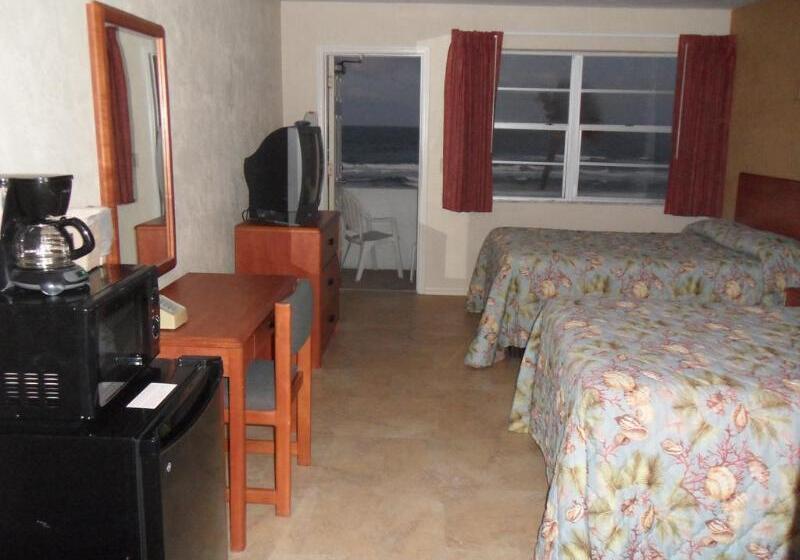 Driftwood Beach Motel