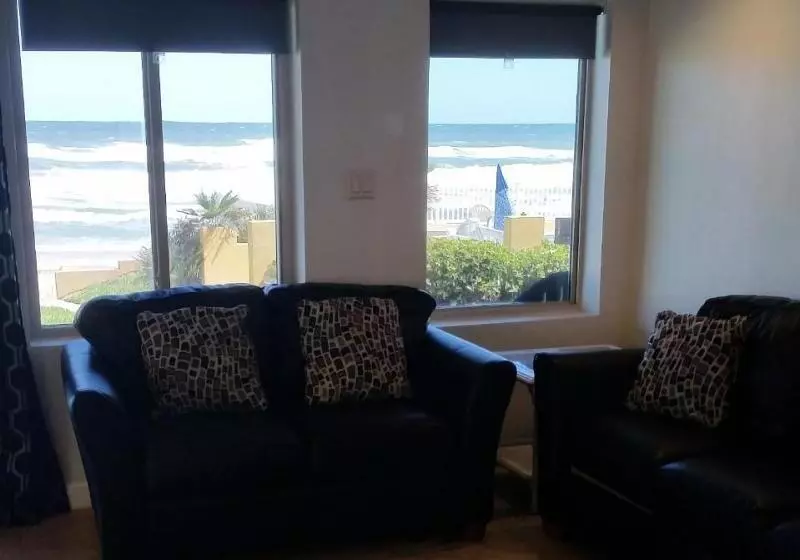 Driftwood Beach Motel