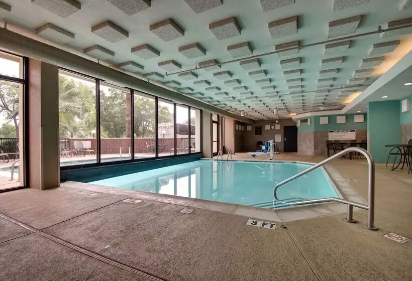 호텔 Drury Inn & Suites Houston Galleria