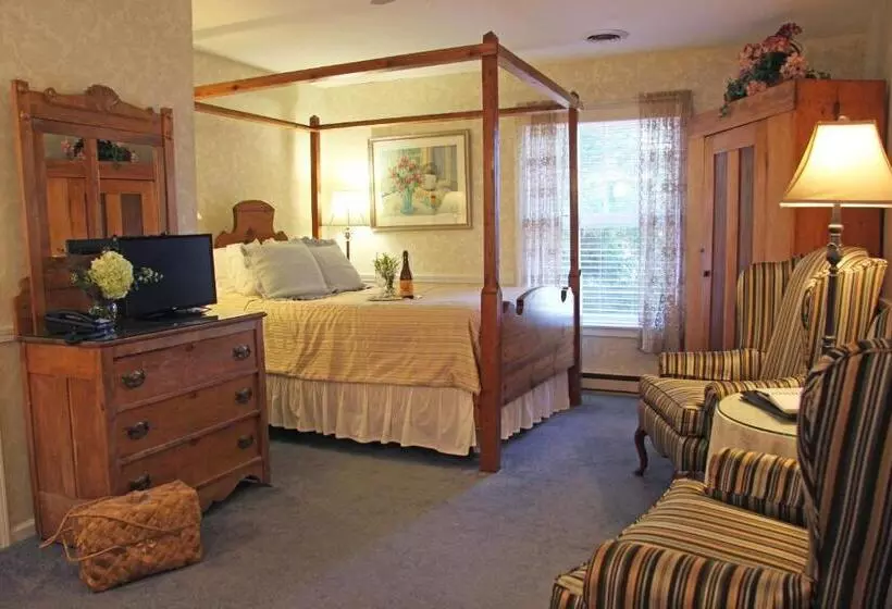 בית מלון כפרי Eagle Harbor Inn