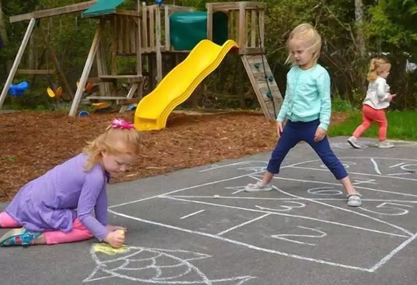 בית מלון כפרי Eagle Harbor Inn