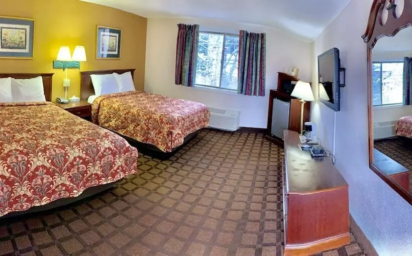 فندق Eastgate Inn