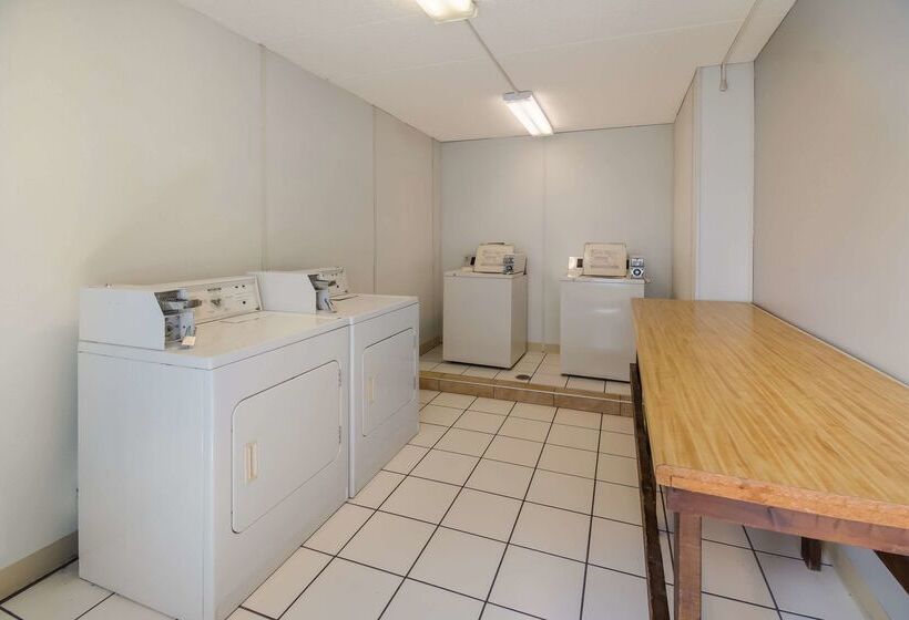 ホテル Econo Lodge Duluth Near Miller Hill Mall