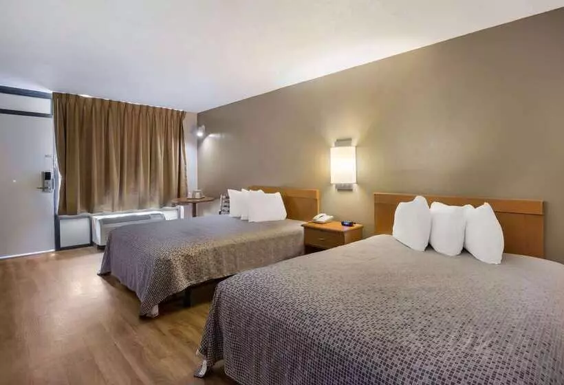 فندق Econo Lodge