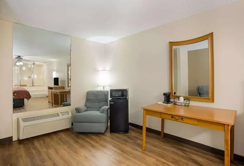 فندق Econo Lodge