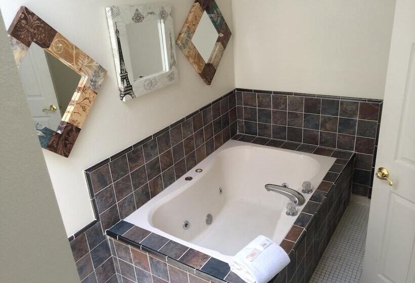 فندق Economy Inn Cuyahoga Falls