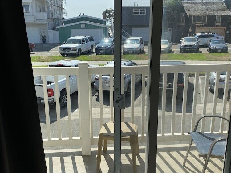 호텔 Ocean Surf Inn & Suites