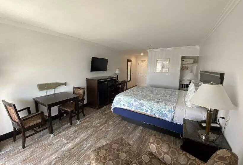 酒店 Ocean Surf Inn & Suites