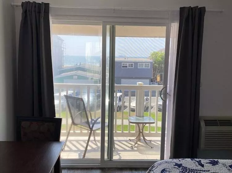 酒店 Ocean Surf Inn & Suites