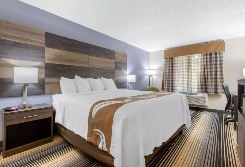 فندق Quality Inn Airportnear Uptown