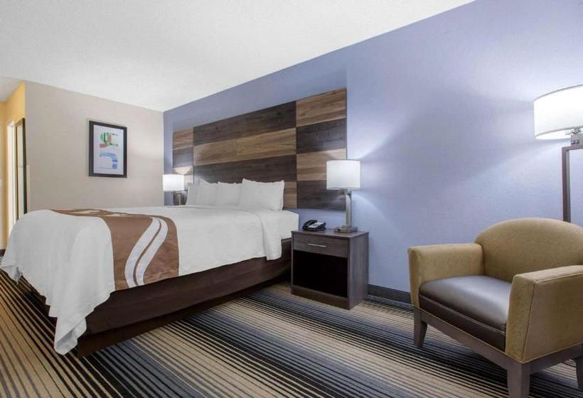 هتل Quality Inn Airportnear Uptown