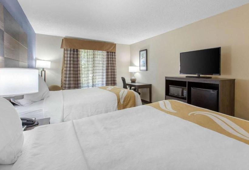 هتل Quality Inn Airportnear Uptown