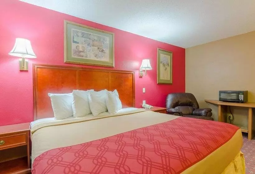 Отель Rodeway Inn Mitchell