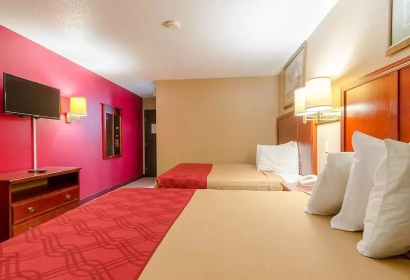 Отель Rodeway Inn Mitchell