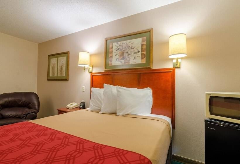 فندق Rodeway Inn Mitchell