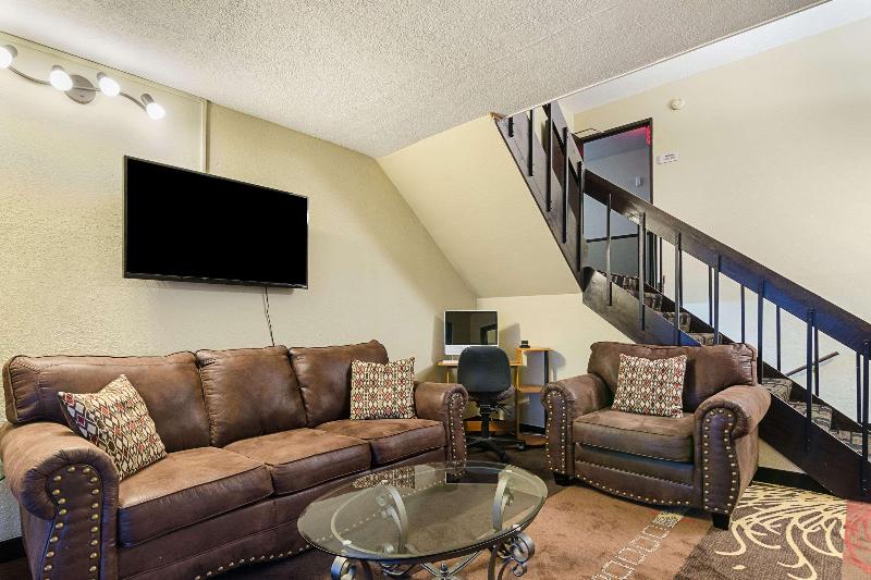 فندق Rodeway Inn Mitchell