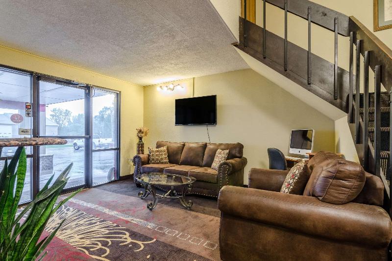 فندق Rodeway Inn Mitchell