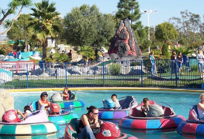 هتل Summerfield Inn Fresno Yosemite