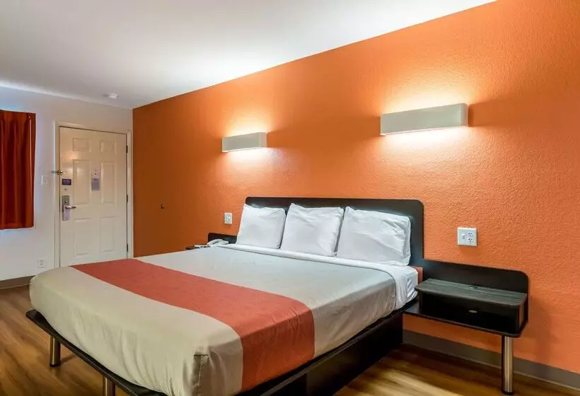 Motel 6san Antonio, Tx  South Ww White Rd