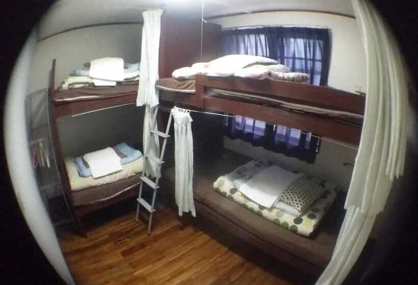 Alberg Guesthouse Base Okinawa