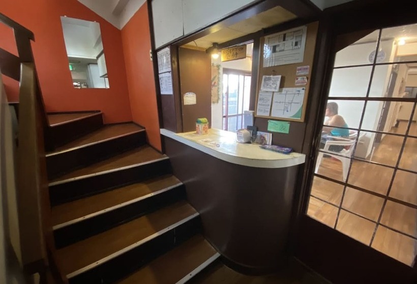 Alberg Guesthouse Base Okinawa