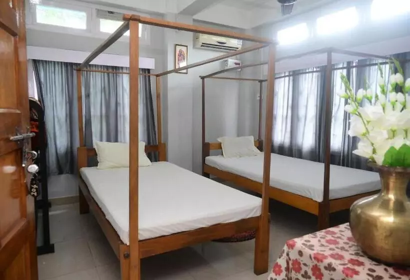 ベッドアンドブレックファースト Namaskar Lodge And Homestay