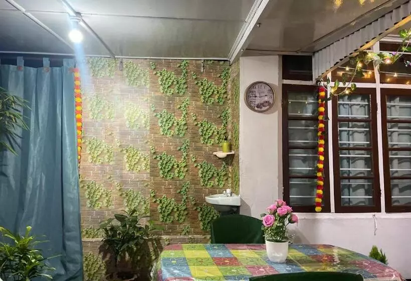 ベッドアンドブレックファースト Namaskar Lodge And Homestay